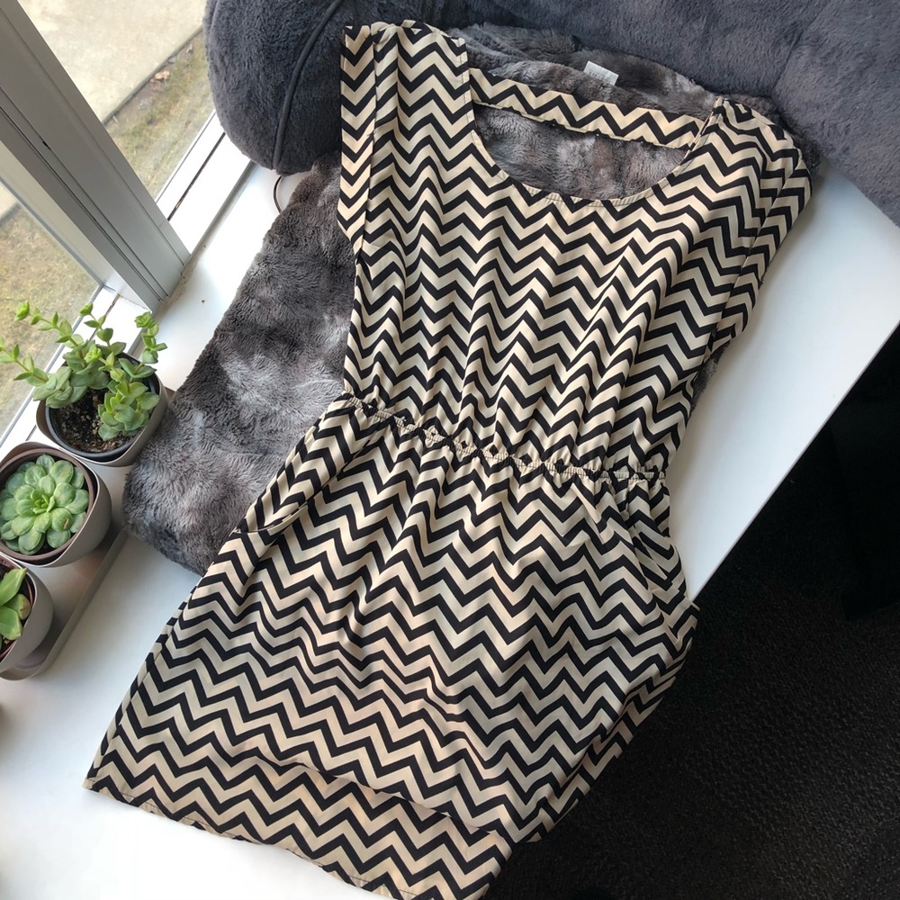 Super Cute Chevron Print Dress
